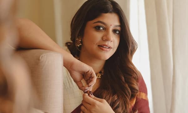 ബൊമ്മി എനിക്ക് എന്നും പ്രിയപ്പെട്ട കഥാപാത്രമാണ്; വൈകാരിക കുറിപ്പുമായി അപര്‍ണ ബാലമുരളി 
