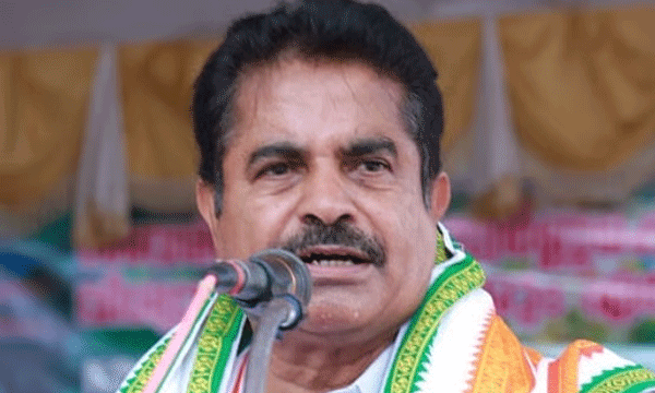 ഉണ്ണികൃഷ്ണന്‍ പോറ്റിയുമായി ബന്ധം : അടൂര്‍പ്രകാശിനെ എസ്‌ഐടി ചോദ്യം ചെയ്യുന്നു