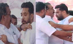 സ്വാ​ഗത പ്രസം​ഗകനെ തള്ളിമാറ്റി ഷാഫി; സതീശന്‍റെ പുതുയു​ഗ യാത്രാ സ്വീകരണ വേദിയിൽ ഉന്തും തള്ളും; മുല്ലപ്പള്ളി താഴെ വീണു