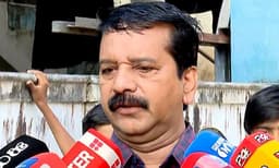 പാര്‍ട്ടിക്ക് വലതുപക്ഷ വ്യതിയാനം സംഭവിക്കുന്നു ; കോണ്‍ഗ്രസില്‍ മത്സരിക്കുന്ന കാര്യം തീരുമാനിച്ചിട്ടില്ല