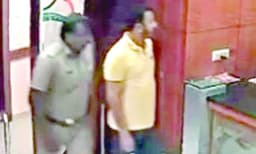 രാഹുലിന്റെ രഹസ്യ കസ്‌റ്റഡി: ഇരു വിഭാഗത്തിനും ഭാഗം വ്യക്‌തമാക്കുവാന്‍ അവസരം വേണം, നാലാഴ്‌ചയ്‌ക്കകം റിപ്പോര്‍ട്ട്‌ സമര്‍പ്പിക്കണമെന്ന്‌ മനുഷ്യാവകാശ കമ്മിഷന്‍