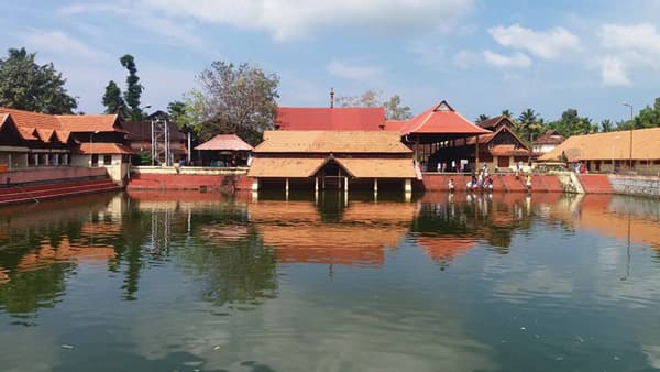 ദേശപുണ്യം പകരുന്ന “ അമ്പലപ്പുഴ പള്ളിപ്പാന “യും "ദ്രവ്യകലശ"വും