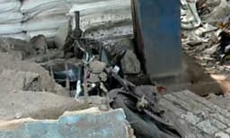 വലിയങ്ങാടിയില്‍ കെട്ടിടം തകര്‍ന്നുവീണു ; രണ്ടു തൊഴിലാളികള്‍ക്ക് ദാരുണാന്ത്യം 