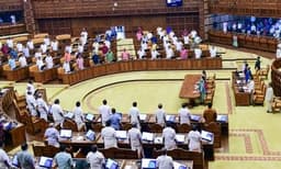 ശബരിമലവിഷയത്തില്‍ നിയമസഭയില്‍ ഇന്നും പ്രതിഷേധം ; പ്രതിപക്ഷം സഭ ബഹിഷ്‌ക്കരിച്ചു 