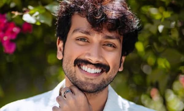 കേരളത്തെയും നമ്മുടെ സംസ്‌കാരത്തെയും കളിയാക്കുന്നു, അടുത്ത കാലത്ത് കണ്ട ഏറ്റവും മോശം സിനിമ: കാളിദാസ് ജയറാം 
