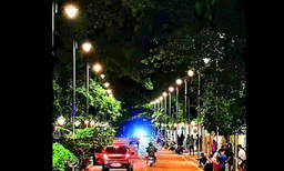 മാനവീയം വീഥിയിൽ   പട്ടാളക്കാരനും കാമുകിയും തമ്മിലടിച്ചു; സ്വമേധയാ കേസെടുത്ത് മ്യൂസിയം പൊലീസ്