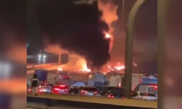 സൗദിയിലെ യുഎസ് എംബസിക്ക് നേരെ ആക്രമണം ; മദ്ധ്യേഷ്യവിടാന്‍ പൗരന്മാരോട് ആവശ്യപ്പെട്ട് അമേരിക്ക