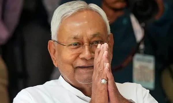 നിതീഷ്‌കുമാര്‍ ഇന്ന് നാമനിര്‍ദേശം സമര്‍പ്പിക്കും ; ബീഹാറില്‍ ഇനി വരുന്നത് ബിജെപിയുടെ സ്വന്തം മുഖ്യമന്ത്രി