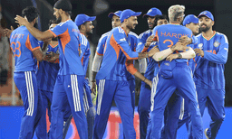 മൂന്നാം മത്സരത്തിലും സഞ്ജുവിന്റെ വെടിക്കെട്ട് ; അഹമ്മദാബാദില്‍ ഇന്ത്യയുടെ കിരീടധാരണം വീണ്ടും