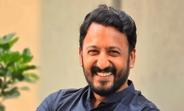 ഇപ്പോഴെ ഇങ്ങനെ ഇമോഷണൽ ആകല്ലേ ഗണേശൻ മന്ത്രീ'; പരിഹാസ പോസ്റ്റുമായി രാഹുൽ മാങ്കൂട്ടത്തിൽ