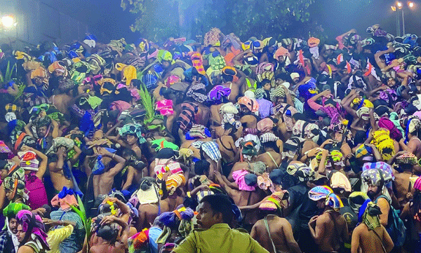 ശബരിമല സ്ത്രീപ്രവേശനം : നിലപാട് വ്യക്തമാക്കാന്‍ സര്‍ക്കാര്‍ ; നാളെ സുപ്രീംകോടതിയെ അറിയിക്കണം