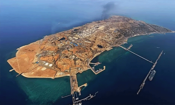 ഇറാന്റെ നെടുംതൂണായ കുഞ്ഞന്‍ ദ്വീപ്: തൊട്ടാല്‍ ലോകം തന്നെ മാറ്റിമറിക്കപ്പെടും
