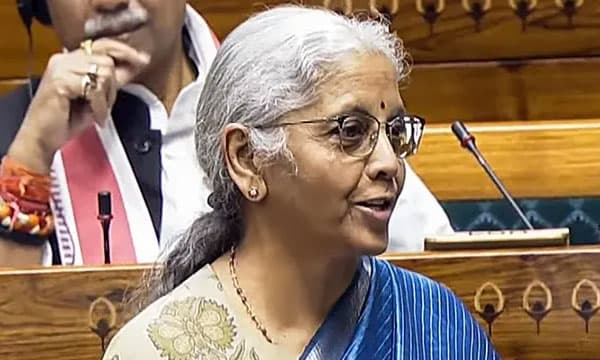 കേന്ദ്രം ഒന്നും നല്‍കുന്നില്ലെന്ന ആവലാതി ;  311 കോടി അനുവദിച്ചിട്ടും കേരളം വാങ്ങിയില്ല ; കേന്ദ്രധനമന്ത്രി നിര്‍മ്മലാസീതാരാമന്‍ 