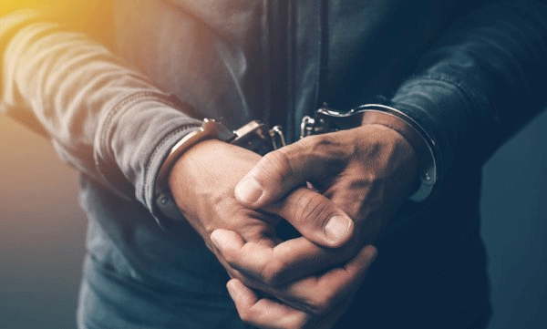 വിദേശത്തെ ജോലി ഉപേക്ഷിച്ച് നാല് മാസം മുൻപ് നാട്ടിലെത്തിയ യുവാവ്; കടബാധ്യത കാരണം മയക്കുമരുന്ന് കച്ചവടത്തിന് ഇറങ്ങിയെന്ന് മൊഴി; എംഡിഎംഎയുമായി പിടിയിൽ