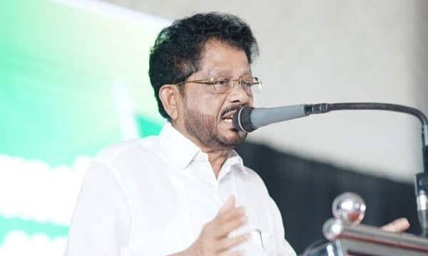 ജയിച്ചാല്‍ ബൂത്ത് ഭാരവാഹികള്‍ക്ക് വിദേശയാത്ര വാഗ്ദാനം ; സി.പി.ബാവ ഹാജിക്ക് എതിരെ കേസ്  