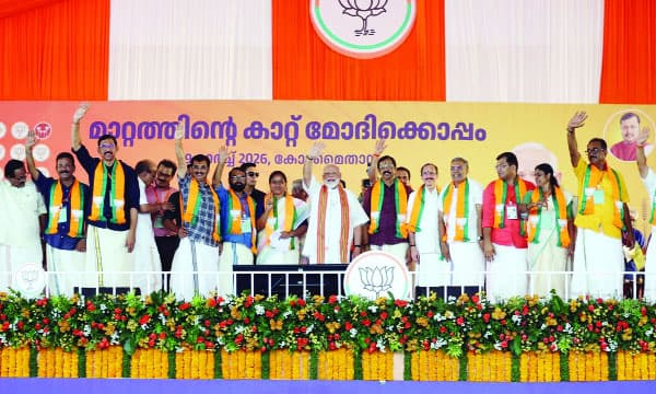 ശ്രീധരനെ പിന്തുണച്ചതുപോലെ ഇത്തവണ ശോഭാ സുരേന്ദ്രനെയും ; പാലക്കാട്ടെ ആവേശക്കടലില്‍ മോദി പ്രഭാവം