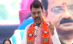 പാപനാശം കടപ്പുറം തീവ്രവാദികളുടെ സഞ്ചാരപാത ; പവിത്രഭൂമിയായ കേരളത്തിൽ ബിജെപിയെ വിജയിപ്പിക്കണം'; ഫഡ്‌നാവിസ്