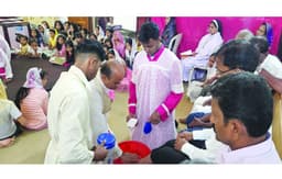 പെസഹ വ്യാഴം ആചരിച്ചു