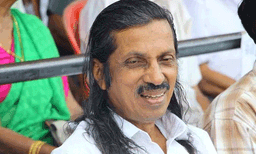 പ്രസംഗിക്കുന്നതിനിടെ ദേഹാസ്വാസ്ഥ്യം: സിപിഐ നേതാവ് പന്ന്യന്‍ രവീന്ദ്രന്‍ കുഴഞ്ഞുവീണു
