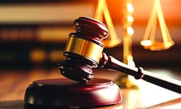 ശബരിമല കേസില്‍ സുപ്രീം കോടതി: നിയമസഭയുടെ തീരുമാനം 'അവസാന വാക്ക്‌ ' അല്ല