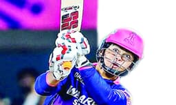 ബുംറയെയും, വീഴ്ത്തി