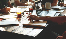 ഞങ്ങള്‍ക്ക് ഇന്ത്യയോട് പ്രത്യേക ഇഷ്ടമുണ്ട്: ജോലി അന്വേഷിച്ച ഇന്ത്യന്‍ യുവാവിന് ഇറാന്‍ കോണ്‍സുലേറ്റ് നല്‍കിയ മറുപടി വൈറലാകുന്നു
