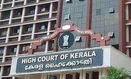 ഹൈക്കോടതയിൽ ഹർജിയുമായി ട്രാൻസ്ജെൻഡർ വ്യക്തികൾ, നിയമഭേദഗതി തള്ളണമെന്ന് ആവശ്യം