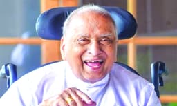 മാര്‍ പള്ളിക്കാപ്പറമ്പില്‍ നൂറിലേക്ക്‌