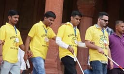 യാത്രകള്‍ ഇന്ത്യയിലും വിദേശത്തുമായി ; 16 വിനോദസഞ്ചാര കേന്ദ്രങ്ങള്‍ സന്ദര്‍ശിച്ചത് 1700 കാഴ്ചപരിമിതര്‍ 