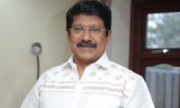  ' കെ. കരുണാകരന് ശേഷം ശക്തിയും ദീര്‍ഘവീക്ഷണവുമുളള ഒരു നേതാവിന്റെ ഉദയമാകുമോ കോണ്‍ഗ്രസ്സില്‍'? കുറിപ്പുമായി ജി. വേണുഗോപാല്‍ 
