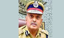 എ.ഡി.ജി.പി. ശ്രീജിത്തിനെതിരായ പരാതി: മൂന്നു മാസത്തിനകം റിപ്പോര്‍ട്ട്‌ സമര്‍പ്പിക്കണം: ഹൈക്കോടതി