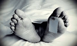 മകന്‍റെ മരണത്തില്‍ ദുരൂഹത, സുഹൃത്തുക്കൾക്കെതിരെ ആരോപണവുമായി അമ്മ, കേസെടുത്ത് പൊലീസ്