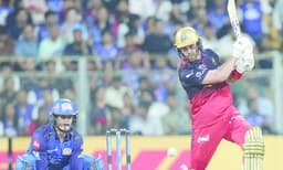 റോയല്‍ ചലഞ്ച്‌ 