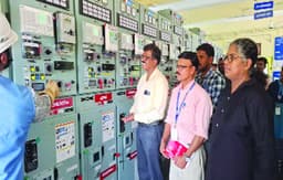 ഇരിക്കൂര്‍ സെക്ഷനിലെ 11 കെ.വി. ഫീഡറുകള്‍ സ്വിച്ച്‌ ഓണ്‍ ചെയ്‌തു