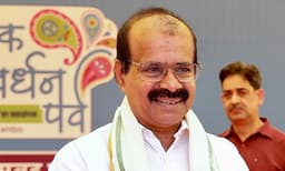 കേന്ദ്രമന്ത്രിസഭയില്‍ അഴിച്ചുപണി അനിവാര്യം;​‍ ജോര്‍ജ്‌ കുര്യന്‌ കേന്ദ്രമന്ത്രിസ്‌ഥാനം നഷ്‌ടമായേക്കുമെന്ന്‌ അഭ്യൂഹം