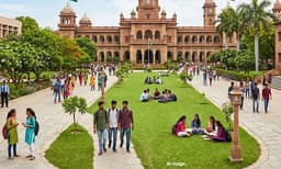 കലാലയത്തില്‍ പൊലിഞ്ഞ ജീവനുകള്‍ക്ക്‌ കണക്ക് പോലുമില്ലാതെ ക്രൈം റെക്കോഡ്‌സ് ബ്യൂറോ, 5വര്‍ഷത്തിനിടെ ജാതി വിവേചനപരാതികളില്‍ 118% വര്‍ധന