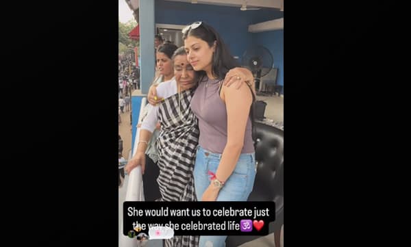 ആശാ ഭോസ്‌ലെയ്ക്കൊപ്പമുളള സന്തോഷ നിമിഷങ്ങള്‍ പങ്കുവെച്ച് ​കൊച്ചുമകള്‍ സനായി 




