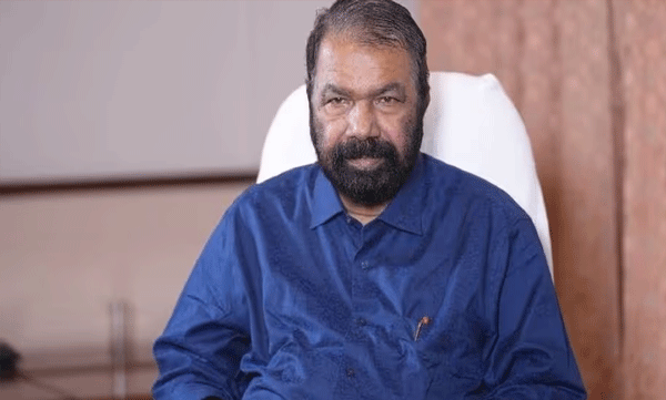 ‘ക‍ഴിഞ്ഞ തവണ യുഡിഎഫ് അധികാരത്തിലെത്തുമെന്ന് കരുതി വകുപ്പ് വരെ തിരിച്ചിരുന്നു, കാർ നമ്പർ എടുക്കാൻ ജ്യോത്സ്യനെ കണ്ട് തിരിച്ചുവന്നപ്പോൾ ഫലം മാറി’; വി ശിവൻകുട്ടി
