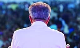 'രാജാവ്‌ നഗ്നനാണെന്ന്‌' പറയുവാന്‍ ധൈര്യം ഉണ്ടാവുമോ? 