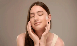 സണ്‍സ്‌ക്രീന്‍ ഉപയോഗിച്ചിട്ടും ചര്‍മ്മം ഇരുണ്ടുപോകുന്നോ ? ; ഒഴിവാക്കാം ഈ തെറ്റുകള്‍
