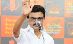 വിജയ് ക്രിസ്ത്യൻ വോട്ടുകളിലേക്ക് കടന്നുകയറുമെന്ന റിപ്പോർട്ട്, മറുതന്ത്രവുമായി സ്റ്റാലിൻ, ബിഷപ്പുമാരുടെ സംഘം വസതിയിലെത്തി