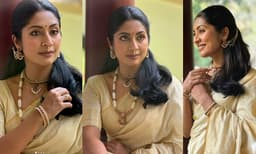 ദൈവം വേദനയെ സമാധാനമാക്കി മാറ്റുമ്പോള്‍ ആ തിളക്കം ഒന്ന് വേറെത്തന്നെയാണ്; ചിത്രങ്ങളുമായി നവ്യ 
