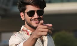 ‘പണ്ട് പ്രസവം നിസാരം, സ്ത്രീകള്‍ ആസ്വദിച്ച് ചെയ്തിരുന്നത്; സങ്കീര്‍ണമാക്കിയത് ആശുപത്രികള്‍’; അഖില്‍ മാരാര്‍ 
