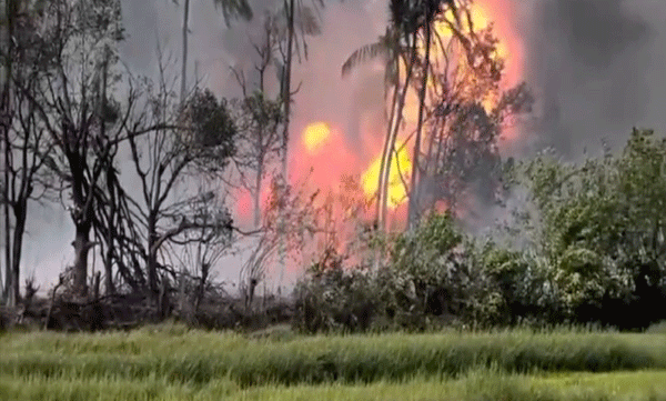 തൃശൂരിൽ വെടിക്കെട്ട് പുരയിൽ സ്ഫോടനം:  5മരണം; രക്ഷാപ്രവർത്തനം ദുഷ്‌കരം, ശരീരഭാഗങ്ങൾ ചിതറിത്തെറിച്ച നിലയിൽ
