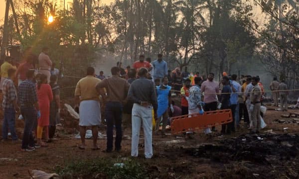 മുണ്ടത്തിക്കോട് പാടത്ത് നിന്നും കയ്യും മാംസവും സ്‌ഫോടവസ്തുക്കളും കണ്ടെത്തി ; ഏഴുപേരെ തിരിച്ചറിഞ്ഞു, മൃതദേഹങ്ങള്‍ കൈമാറും