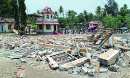 പരവൂര്‍ പുറ്റിങ്ങല്‍ മുതല്‍ തൃശൂര്‍ മുണ്ടത്തിക്കോട്‌ വരെ ; ഓര്‍മപ്പെടുത്തലായി വെടിക്കെട്ടു ദുരന്തങ്ങള്‍ ; ഒന്നും പഠിച്ചില്ല