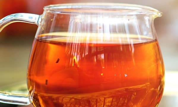 ചായ ‘കളറാണോ?; മായം ചേർത്ത 3,000 കിലോ ചായപ്പൊടി പിടിച്ചെടുത്തു