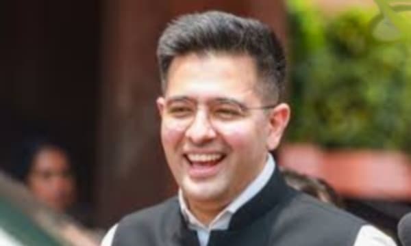 ഛദ്ദയ്ക്ക് ഡിജിറ്റൽ തിരിച്ചടി; ഒറ്റയടിക്ക് കുറഞ്ഞത് 10 ലക്ഷം ഇൻസ്റ്റ ഫോളോവേഴ്സ്!