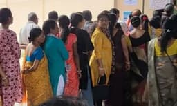 രണ്ടാം ഘട്ടത്തില്‍ 142 മണ്ഡലങ്ങള്‍ വിധിയെഴുതുന്നു ; ബംഗാളില്‍ വോട്ടെടുപ്പ് ആരംഭിച്ചു