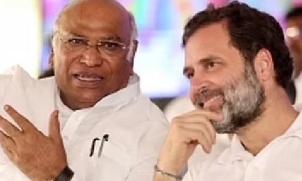 എൽപിജി വില വർദ്ധന: മോദി ‘ഇൻഫ്ലേഷൻ മാൻ’ ആണെന്ന് കോൺഗ്രസ്